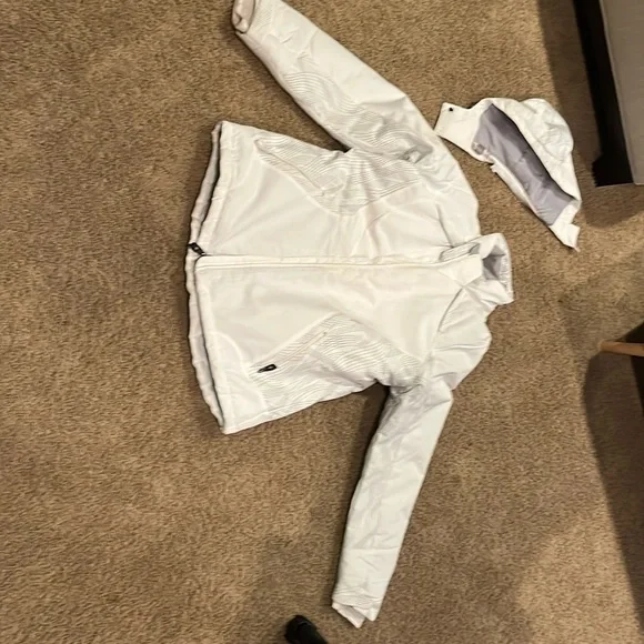 Women’s winter Coat - Picture 1 of 4